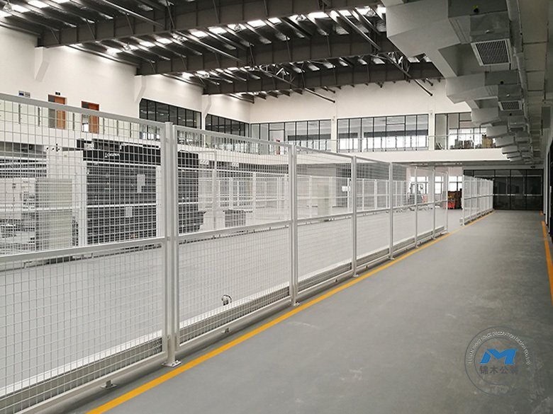 電子企業(yè)廠房車(chē)間裝修設(shè)計(jì)車(chē)間過(guò)道